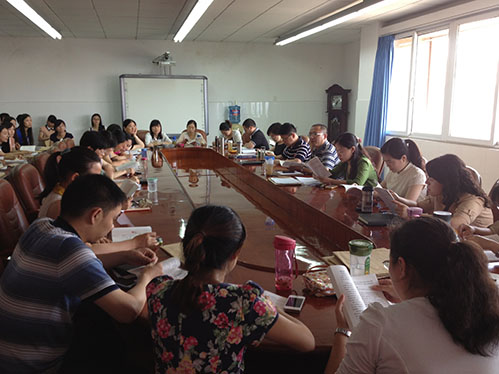 一系党支部学习1.jpg